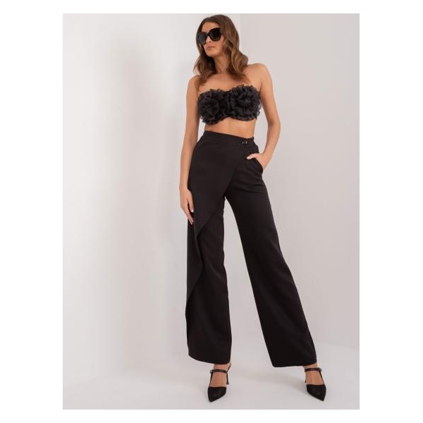 Dámske nohavice zo širokej látky čierne