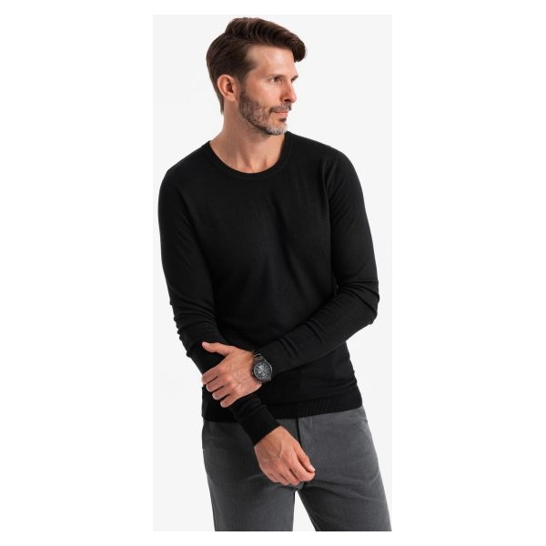 Klasický čierny sveter s okrúhlym výstrihom V2 SWBS-0106 - L