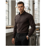 Pánska košeľa slim fit DX2682 – elegantná tmavohnedá košeľa