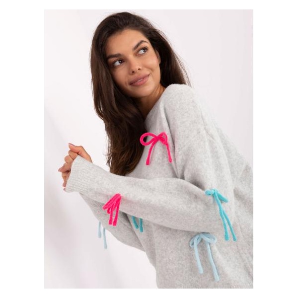 Pistáciový oversized sveter s 3/4 rukávmi