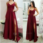 EMO Bordové spoločenské šaty s rozparkami Veľkosť: L
