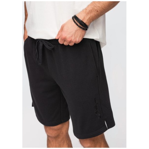 Trendy čierne  kraťasy s logom a s rozparkom V4 SRSK-0196 - L